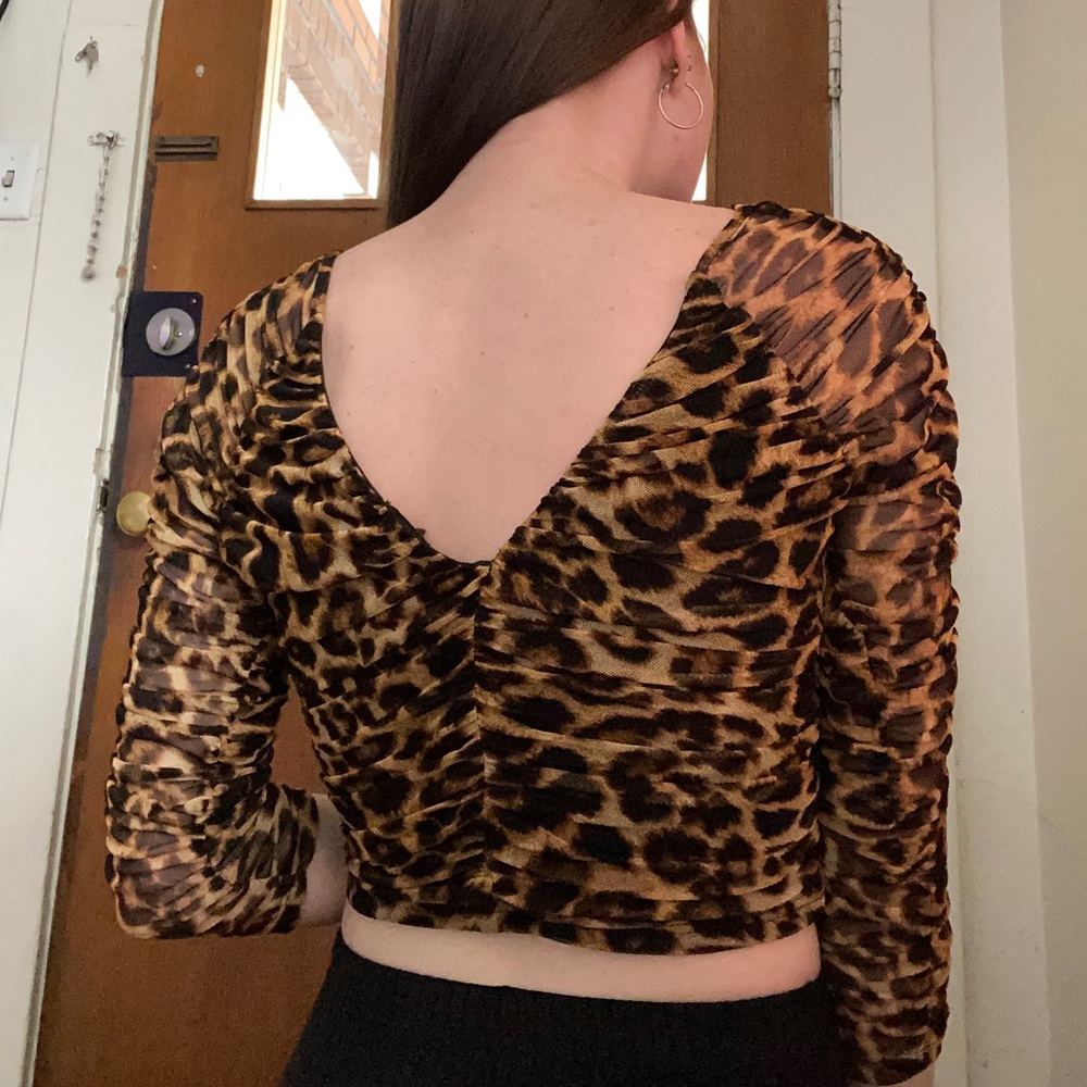 Nordstrom cheetah print ruched/mesh top